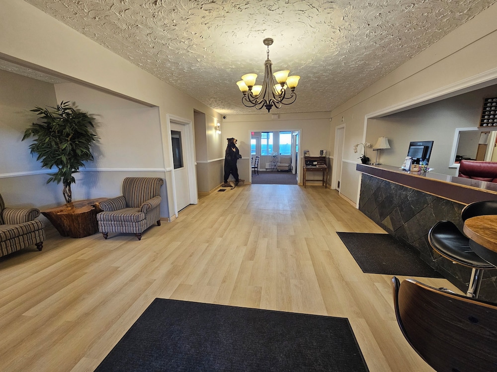 108 Golf Resort - last minute hotel in Williams Lake
