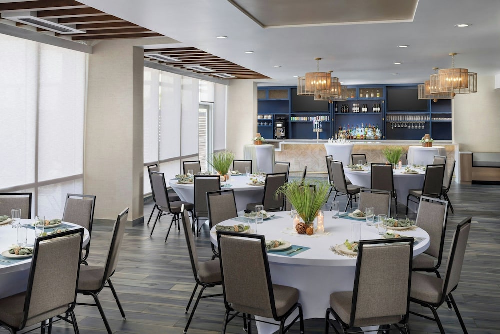 Courtyard by Marriott Oceanside Fort Lauderdale Beach - photo 57