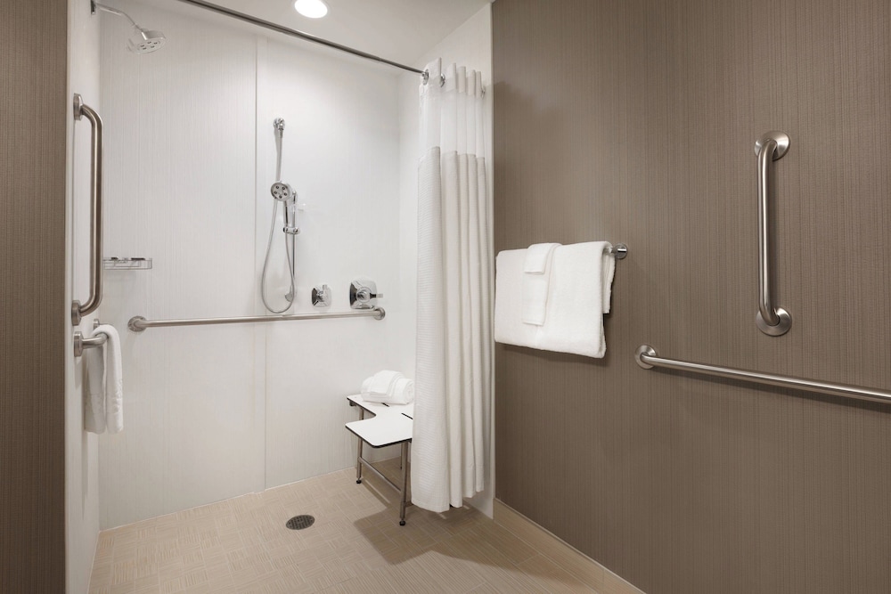 Courtyard by Marriott Boston Dedham Westwood - photo 16