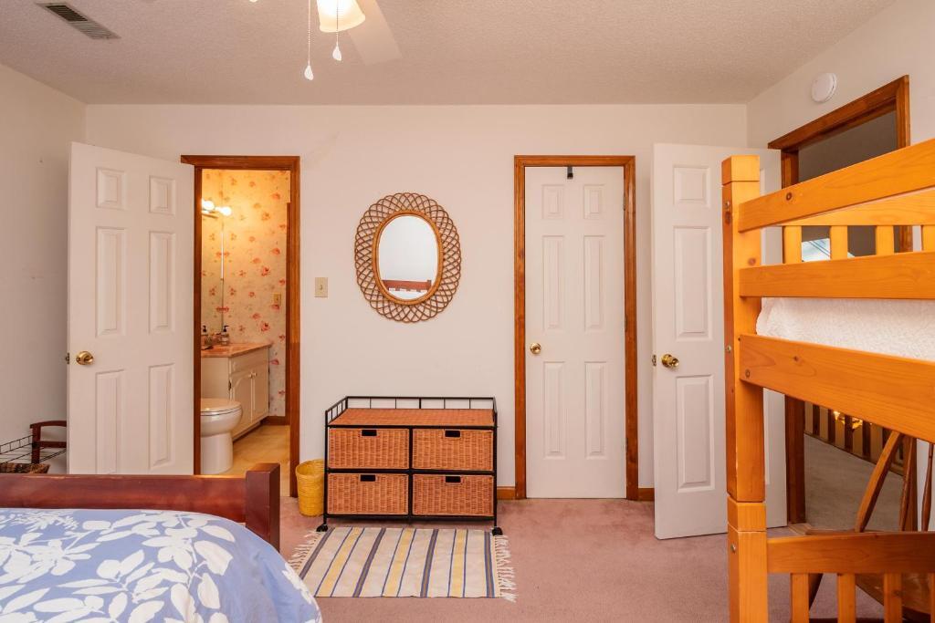 The Rectory by Oak Island Accommodations - photo 18
