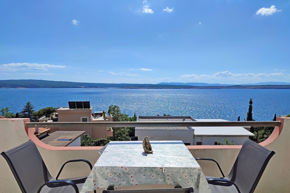 Sea View Apartment Neti — 4-Star Luxury Hotel in Crikvenica, Croatia