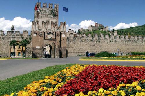 Soave Roxy Apartments — 4-Star Luxury Hotel in Soave, Italy