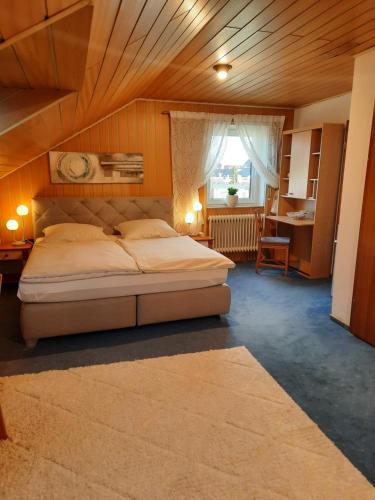 Privatzimmer In Augsburg Haunstetten — Augsburg