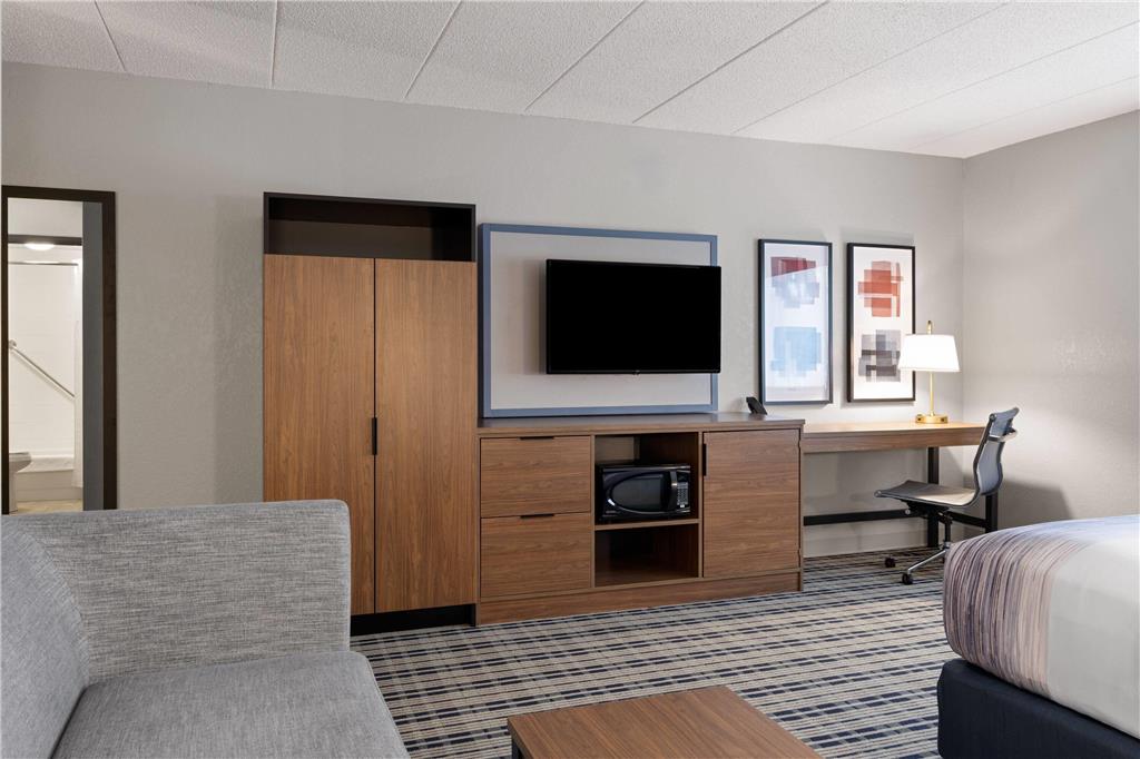 AmericInn by Wyndham Alexandria - photo 29