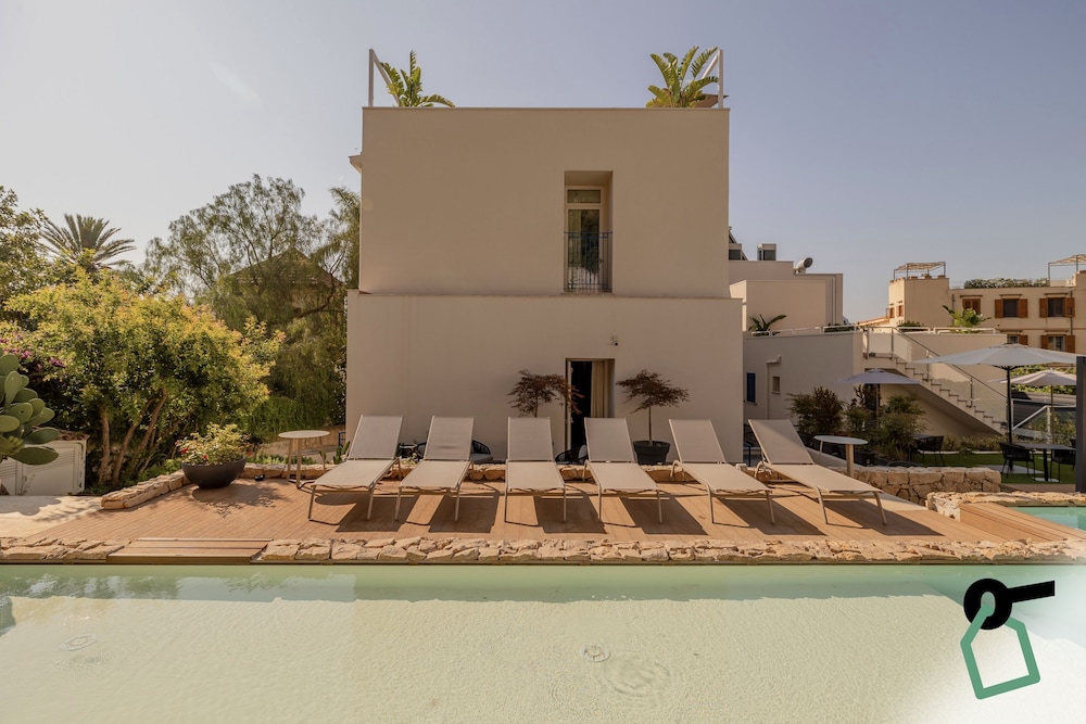 Hotiday Mondello Beach in Palermo, Italy