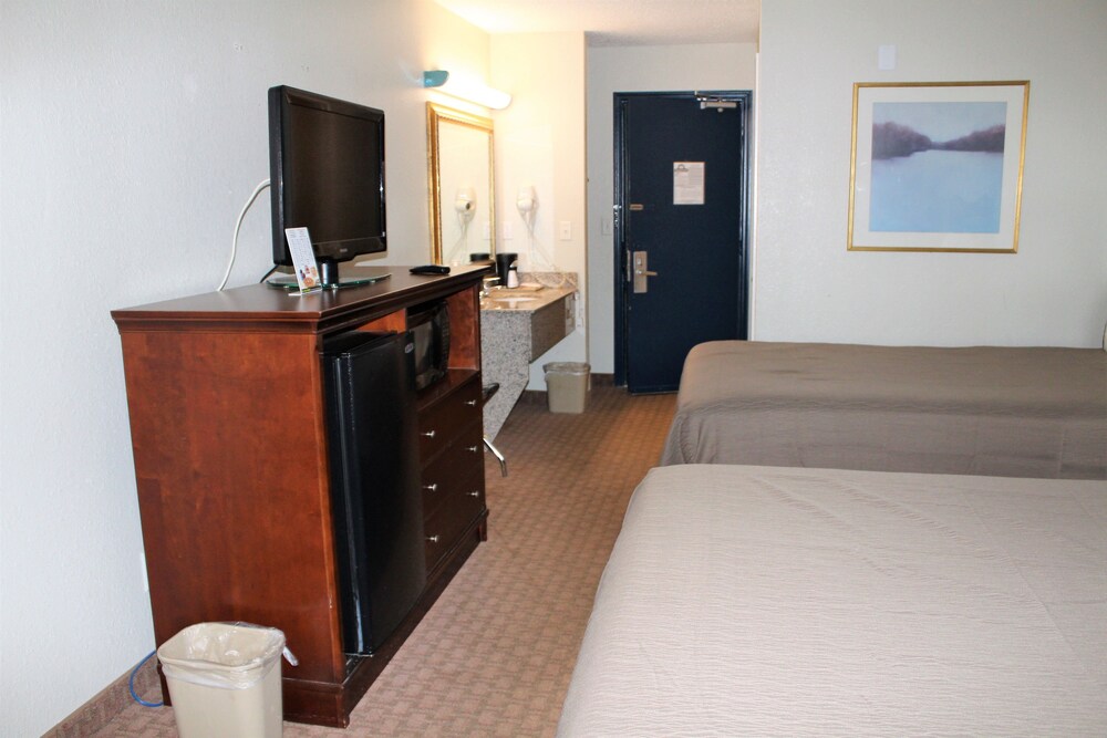 Airport Inn Chattanooga - photo 14