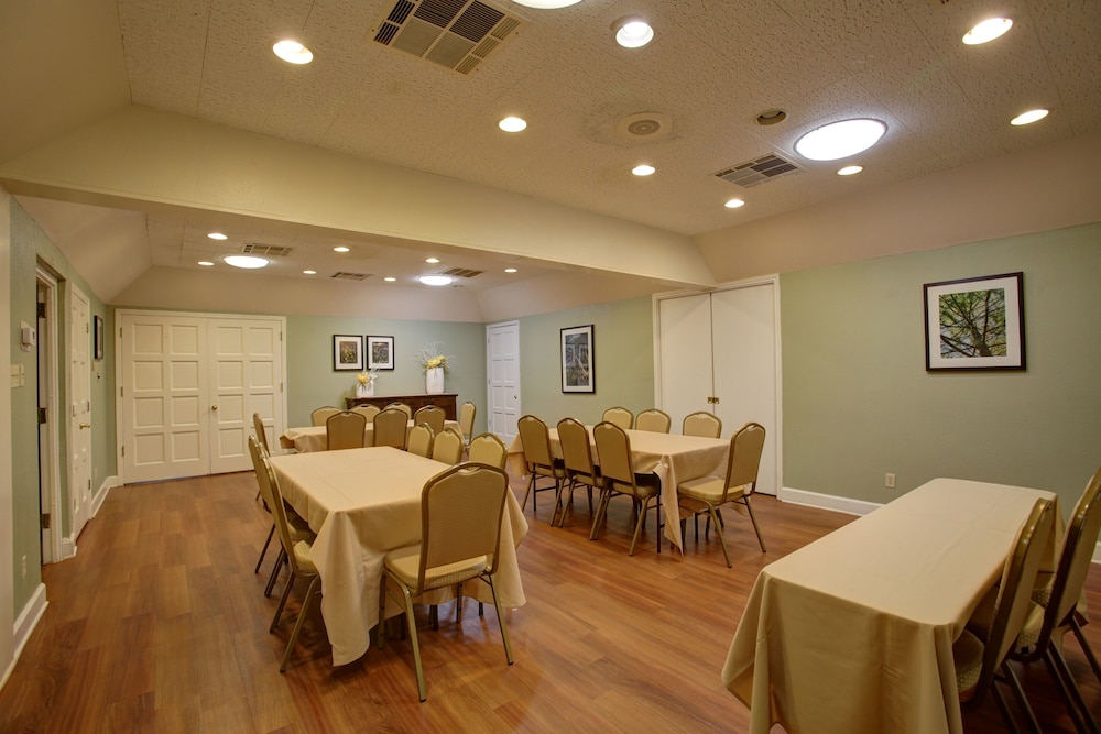 Habitat Suites - photo 28