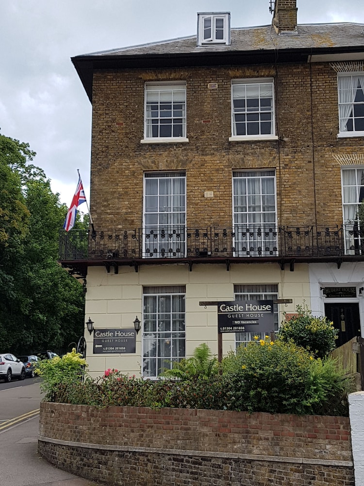 Castle Guest House — 4-Star Luxury Hotel in Dover, United Kingdom