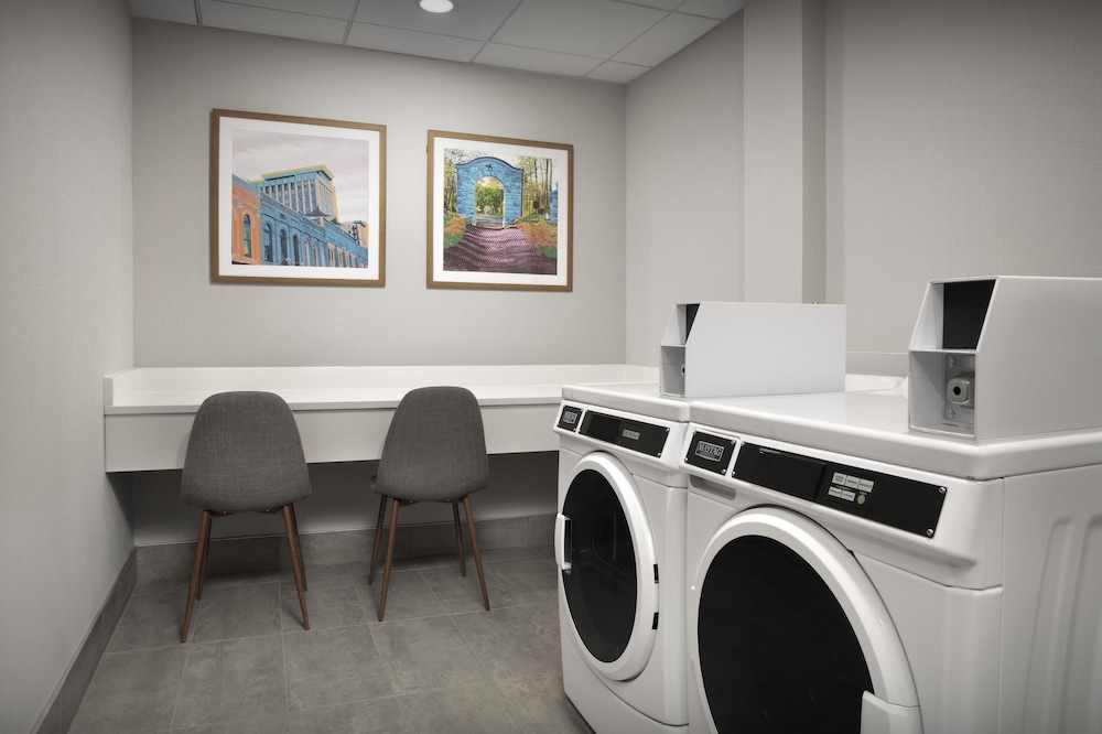 Hampton Inn Lenoir City - photo 19