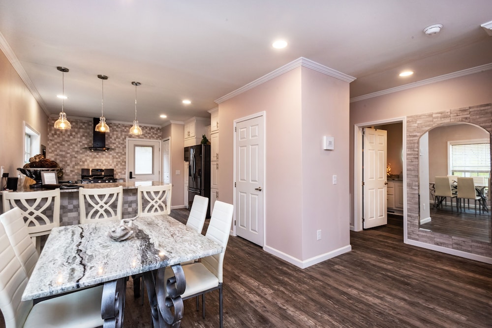 Swan Lake Resort Rentals - photo 63