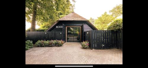 Luxe Hofstede met paardenstalling — 4-Star Luxury Hotel in Lunteren, Netherlands