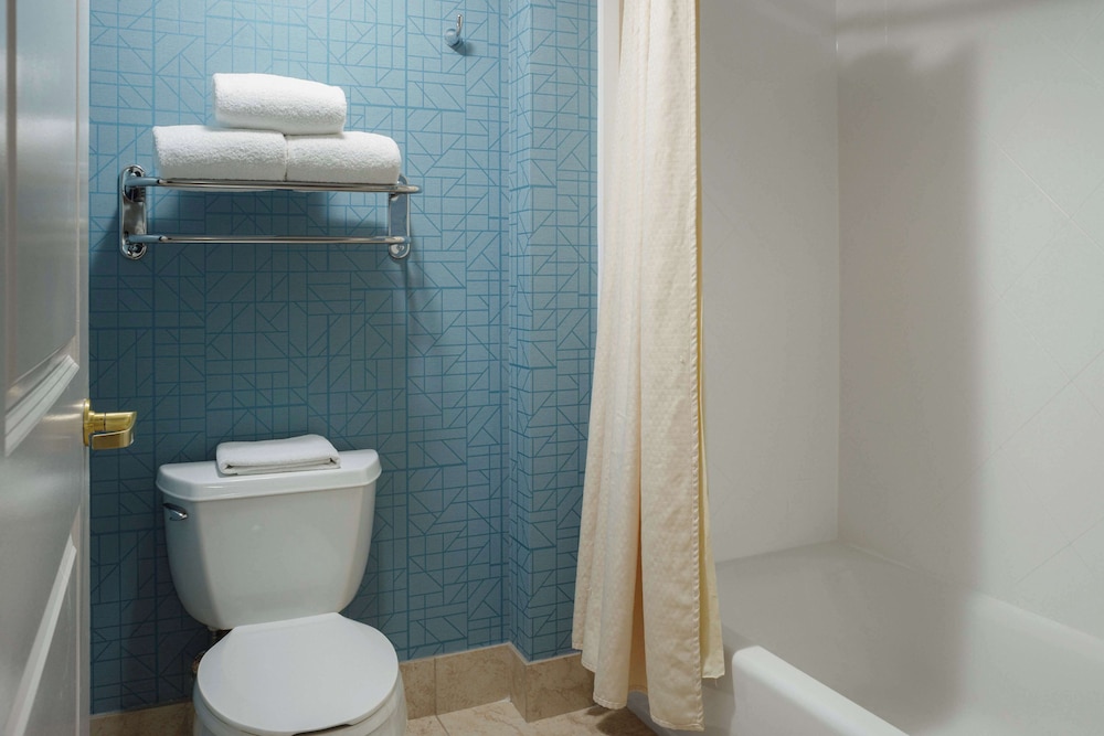 Homewood Suites by Hilton Knoxville West at Turkey Creek - photo 21