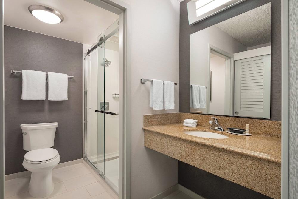 Courtyard by Marriott Pleasanton - photo 14