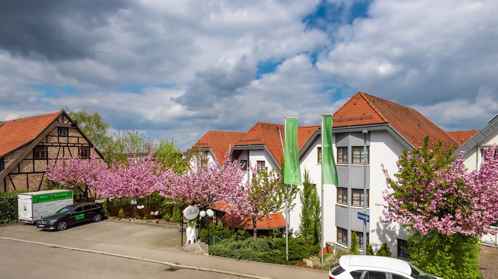 Hotel Restaurant Zum Reussenstein - carbon neutral hotel in Boeblingen