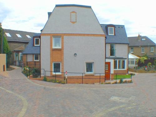 Featherhall Garden Court — hotel near Edinburgh Airport