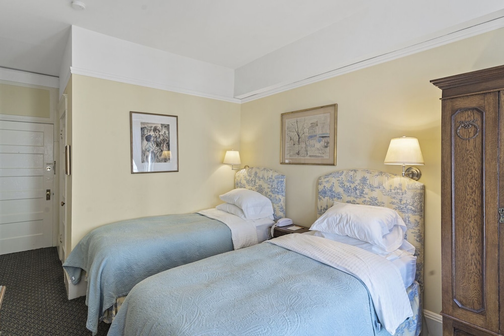 Golden Gate Hotel - photo 18