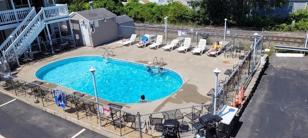 Green Dolphin Motel - photo 66