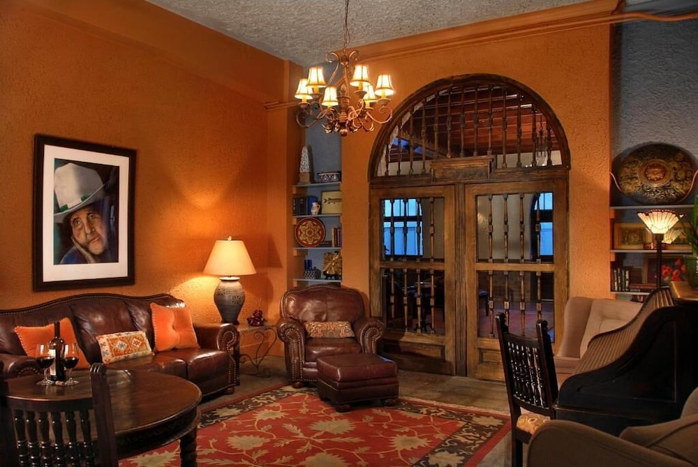 The Holland Hotel - photo 40