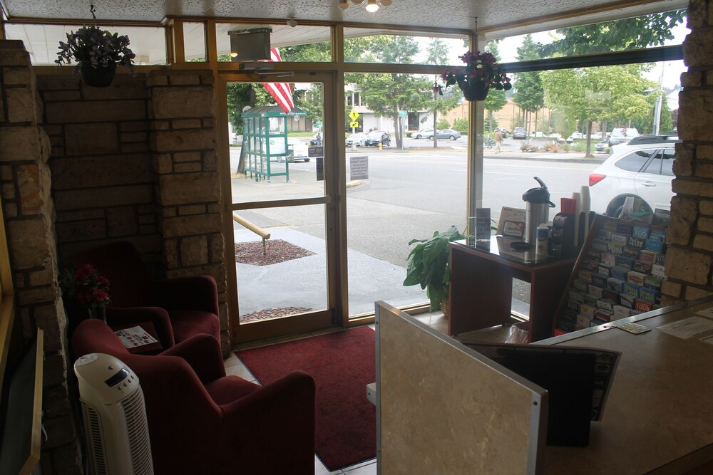 Olympia Inn - photo 2