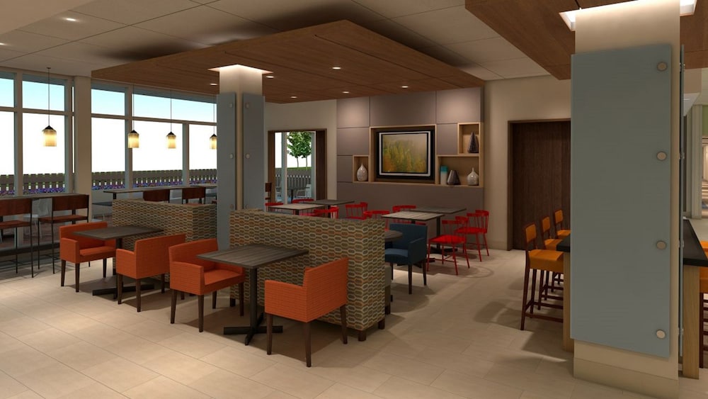 Holiday Inn Express & Suites Troy by IHG - photo 51