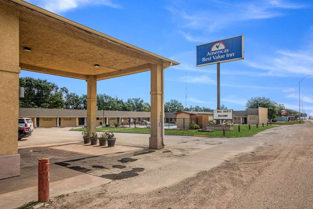 Americas Best Value Inn Giddings - photo 9
