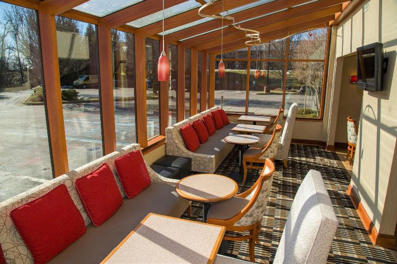 Hampton Inn Lewisburg - photo 11