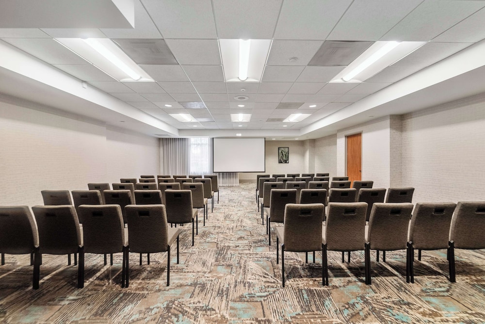 DoubleTree by Hilton Carson - photo 72