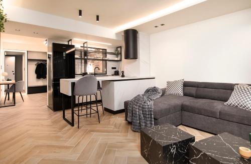 Almasi Luxury Suites Marquise — 4-Star Luxury Hotel in Alexandroupoli, Greece