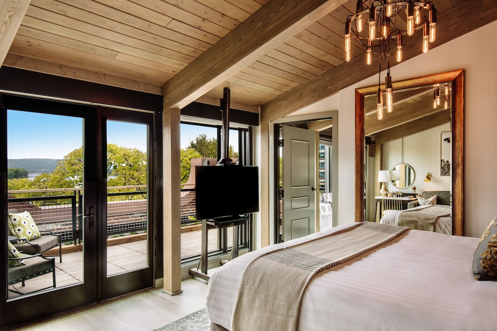 The Charmant Hotel - photo 6