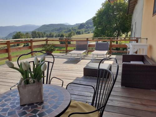 B&B Max & Lory — 4-Star Luxury Hotel in Neviano Degli Arduini, Italy