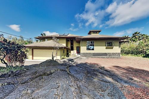 Mele Kai — 4-Star Luxury Hotel in Kea'au, United States