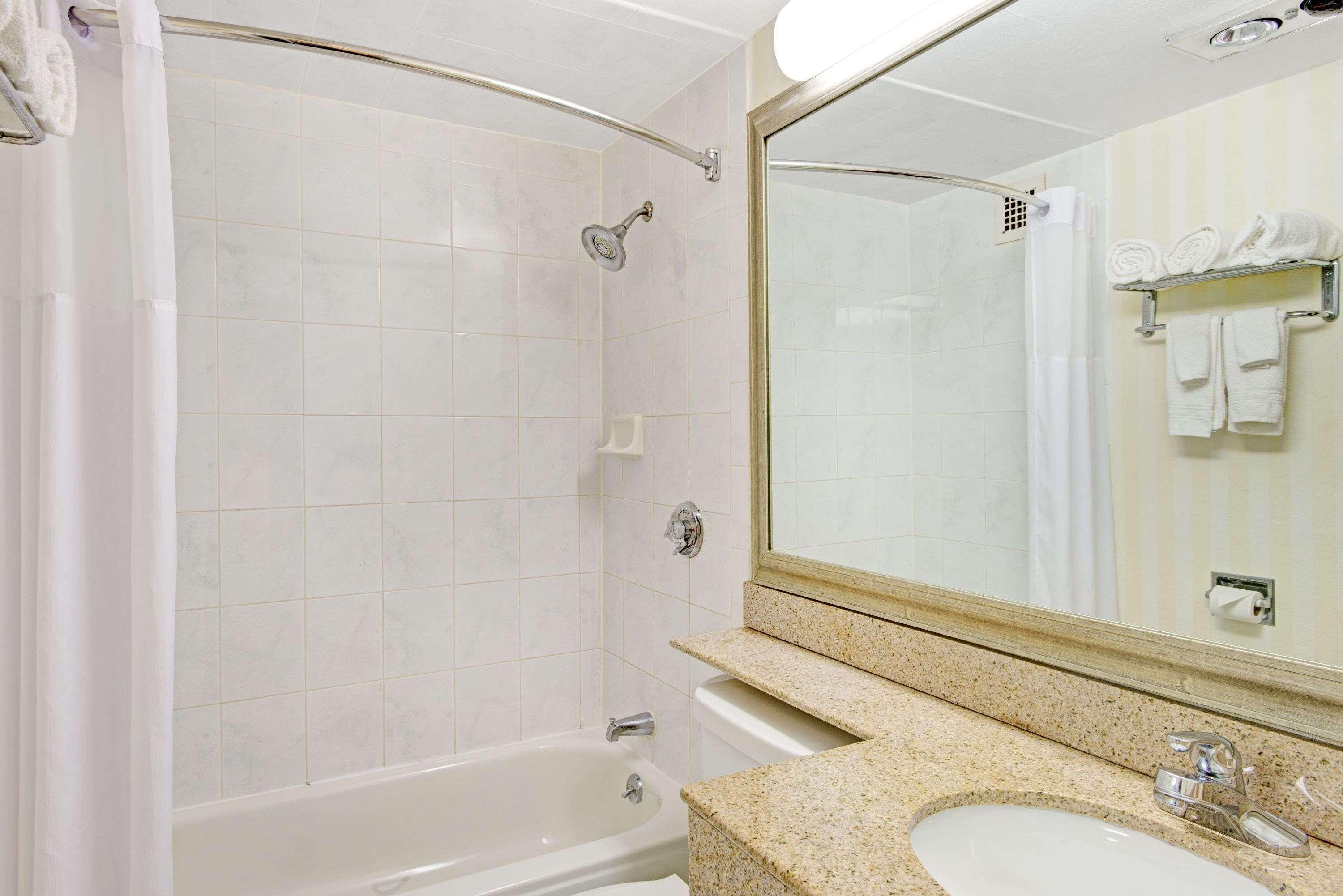 Methuen Inn and Conference Center - photo 19