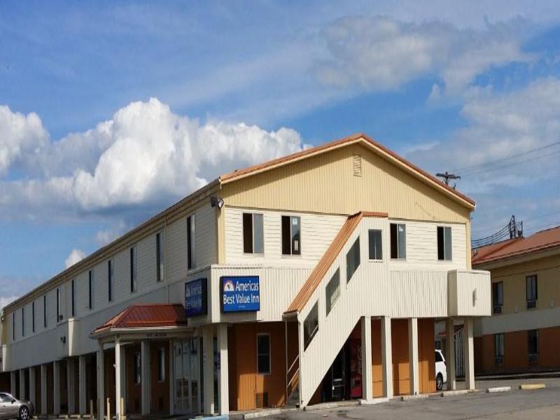 Americas Best Value Inn Litchfield - photo 4