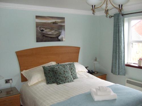 Moss Lodge — 4-Star Luxury Hotel in Rochdale, United Kingdom