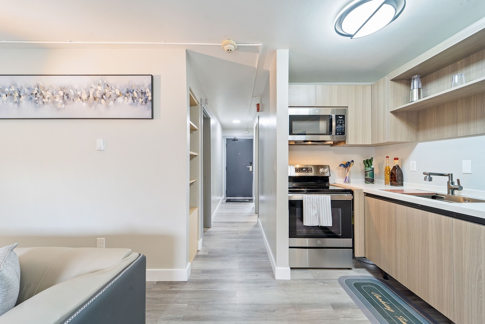Sunrise Garden Suites - photo 11