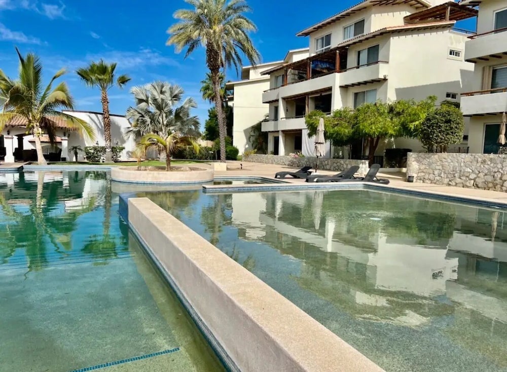 Casas TMar - last minute hotel in Cabo San Lucas