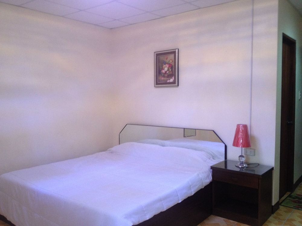 Enriquez Hotel — hotel in Balanga