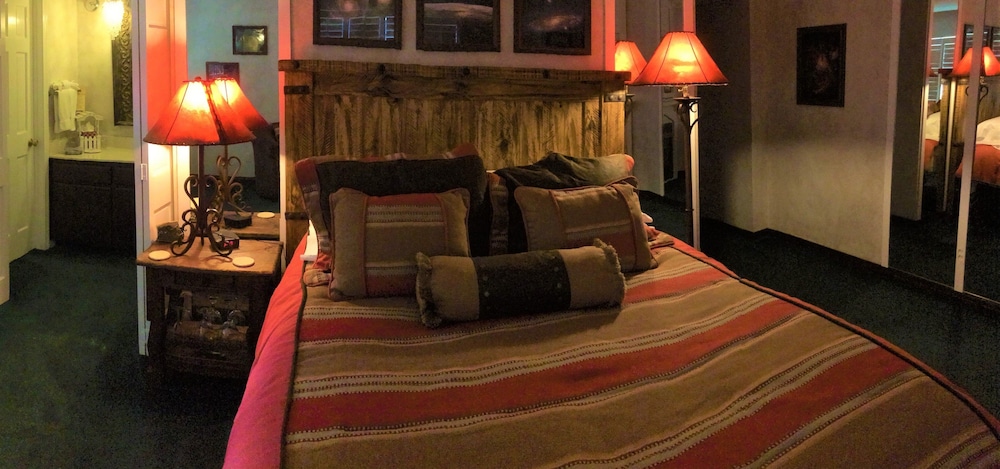 Adobe Village Inn - photo 23