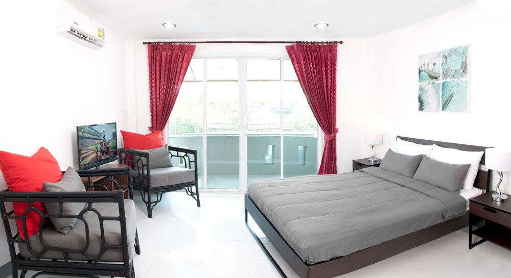 Surin Beach Rooms in Thalang, Thailand