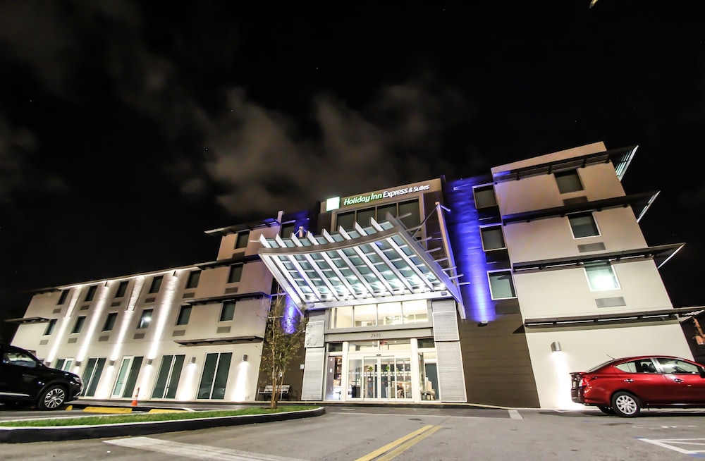 Holiday Inn Express & Suites Miami Airport East by IHG - photo 87