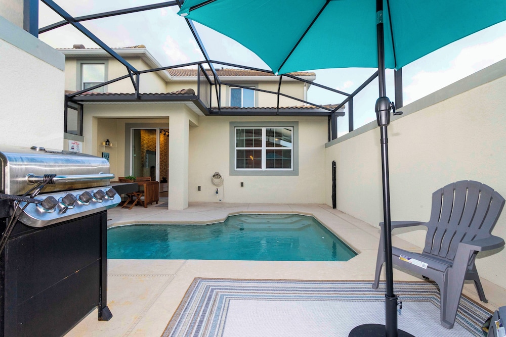 Magnificent 5Bd w Pool @ Storey Lake 4800 - photo 29