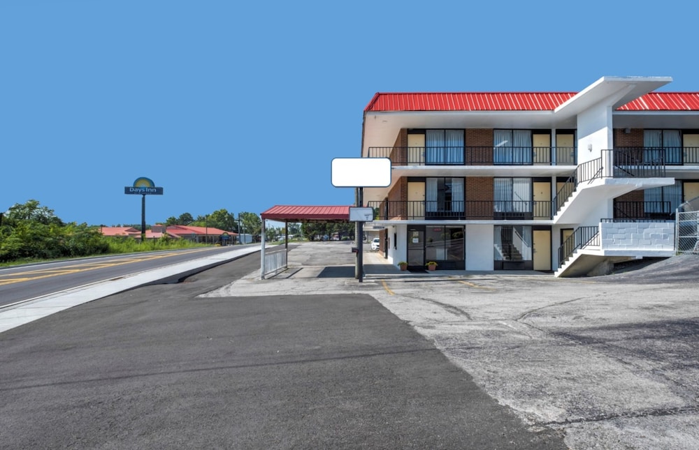 OYO Hotel Cleveland TN - photo 14