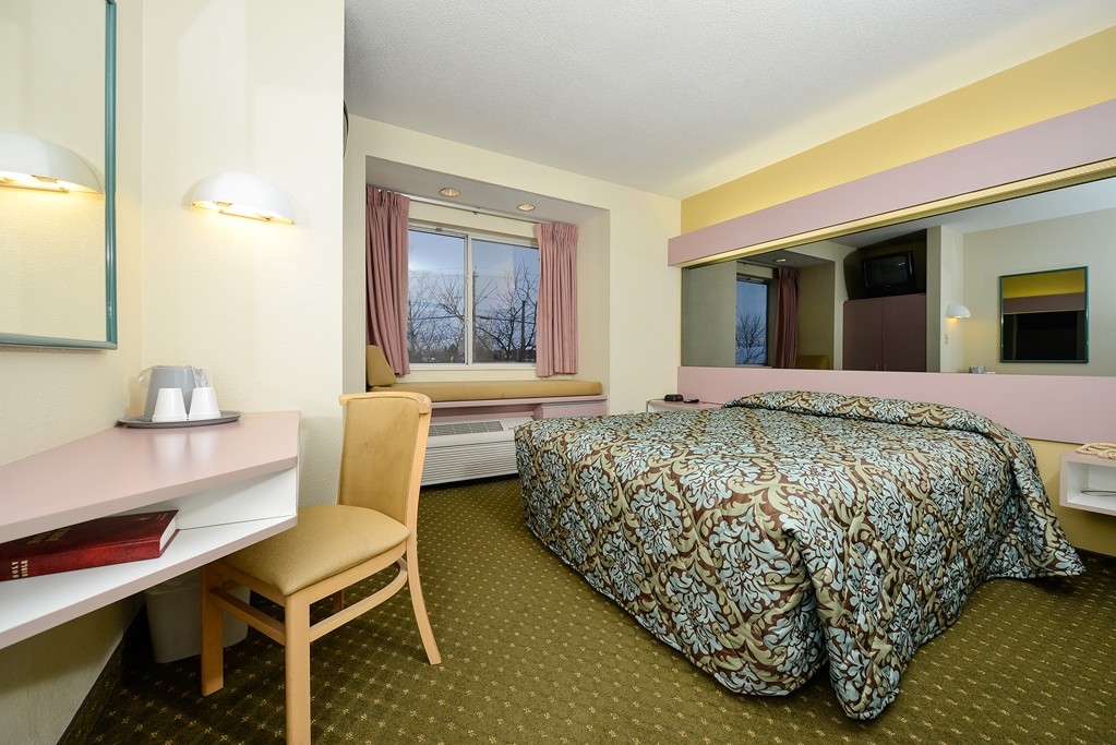 Americas Best Value Inn East Syracuse - photo 13
