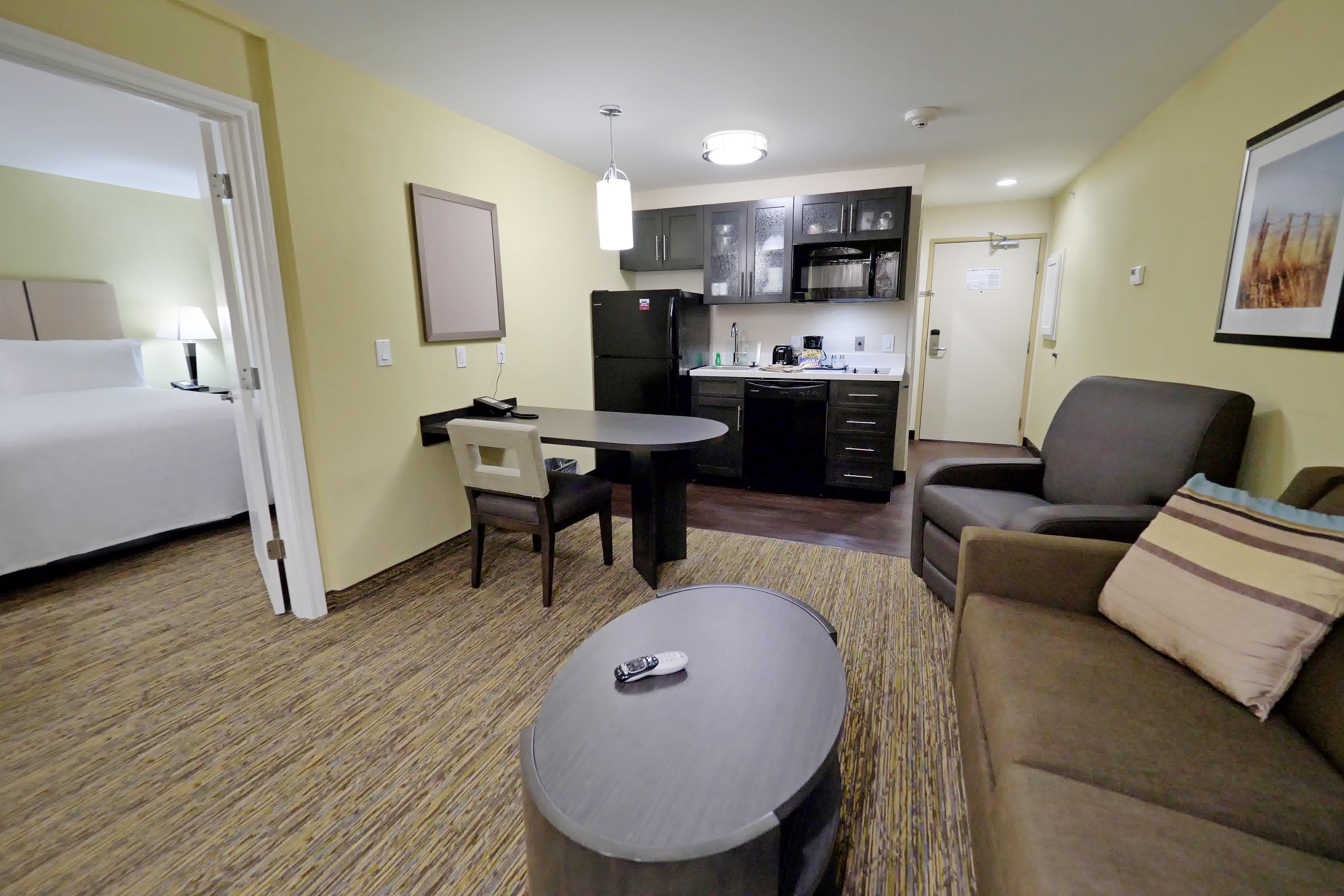 Candlewood Suites Dallas Plano W Medical Ctr - photo 16