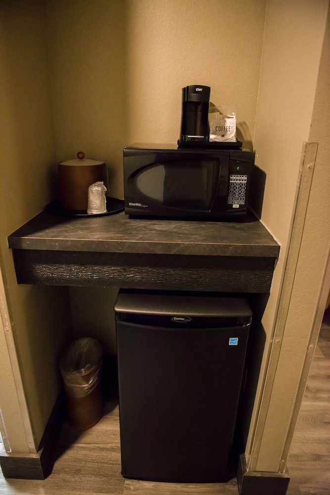 Distill Inn - photo 46