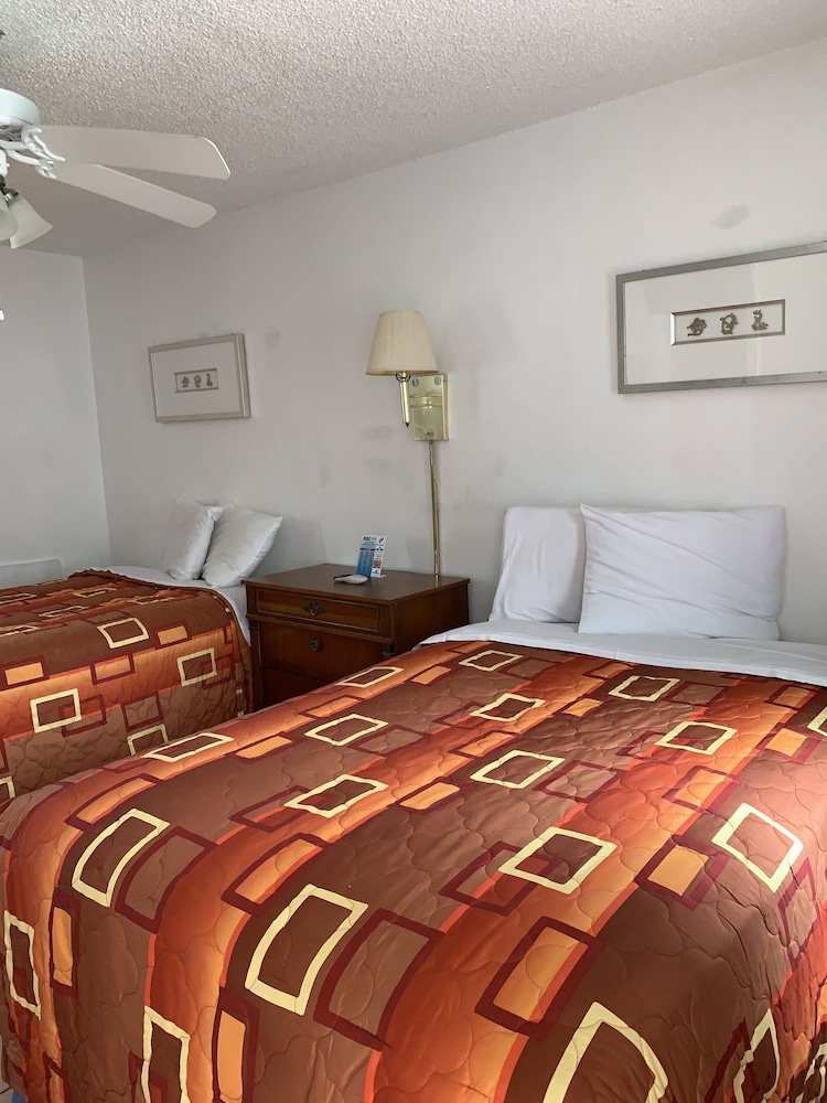 Sunshine Motel - photo 9