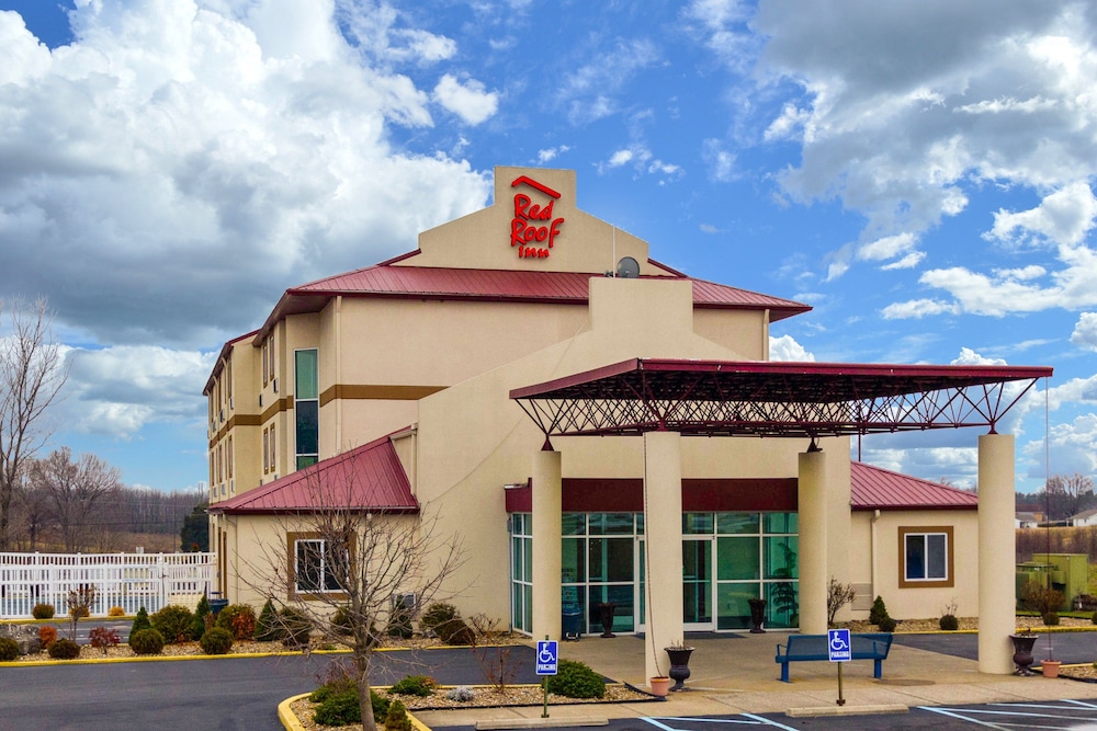 Red Roof Inn Georgetown IN Louisville West in Georgetown, United States