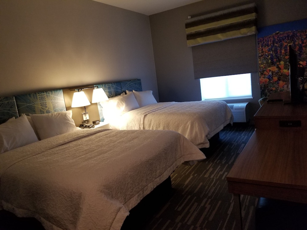 Hampton Inn Arvin Tejon Ranch - photo 9