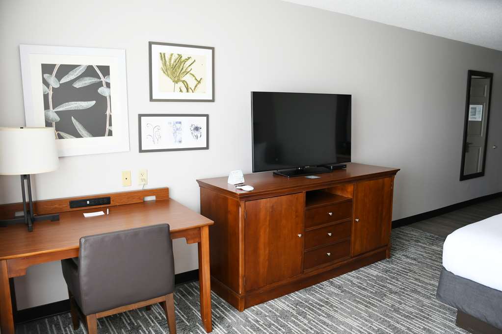 Best Western Harmony Inn Fort Dodge Iowa - photo 18
