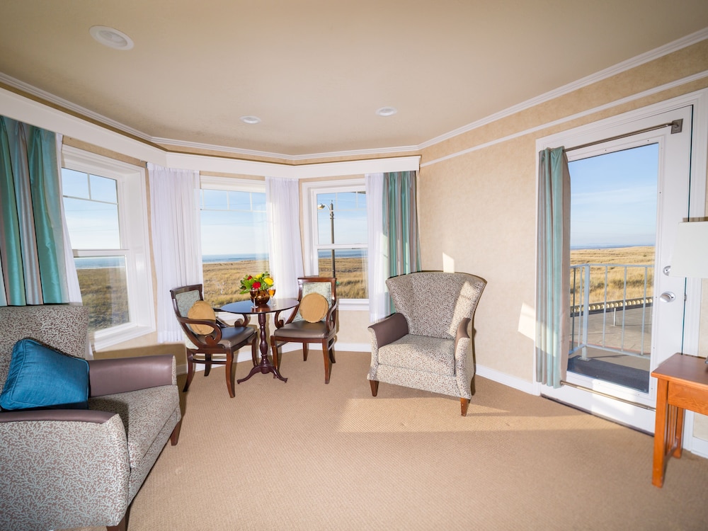 Inn of the Four Winds Oceanfront Seaside - photo 7